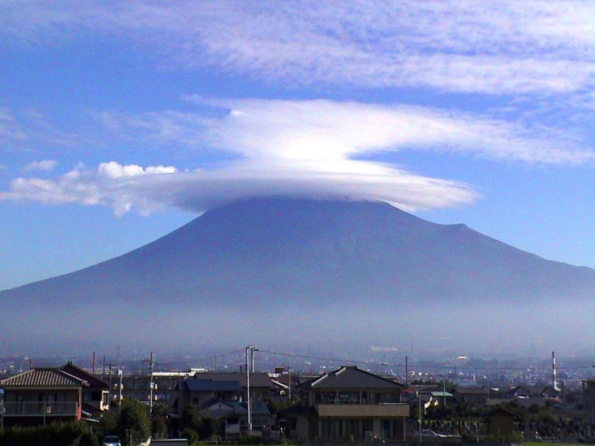 Fuji-Shi Business Hotel Furuiya Ryokan Fuji  Buitenkant foto