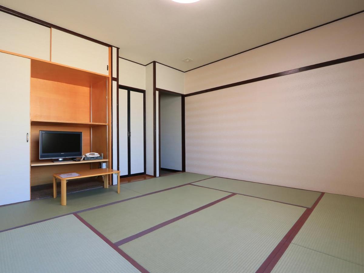 Fuji-Shi Business Hotel Furuiya Ryokan Fuji  Buitenkant foto
