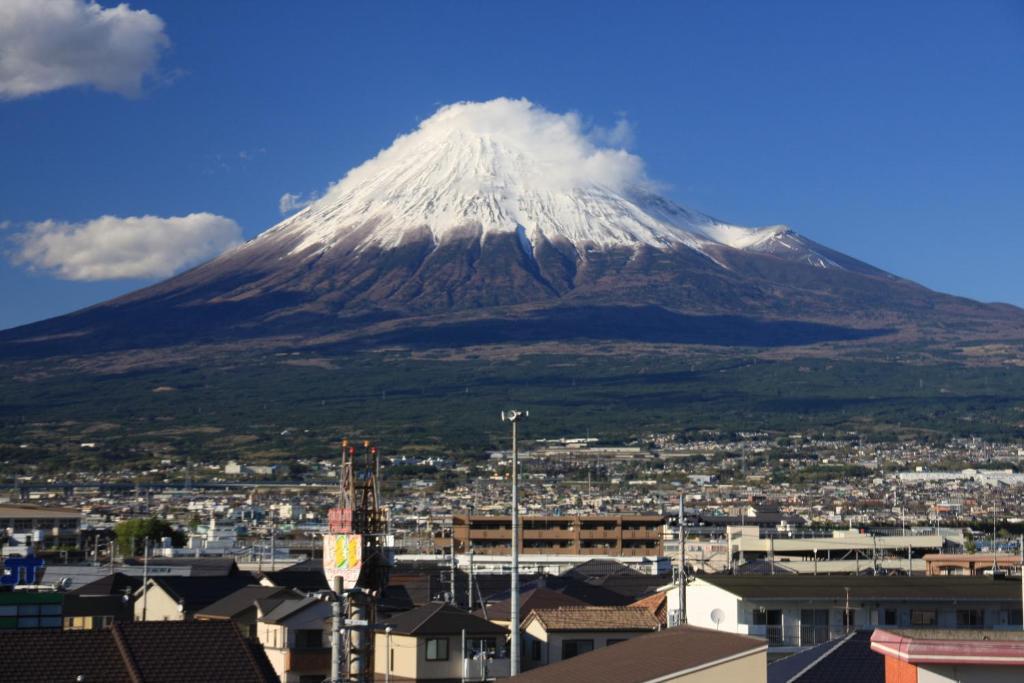 Fuji-Shi Business Hotel Furuiya Ryokan Fuji  Buitenkant foto