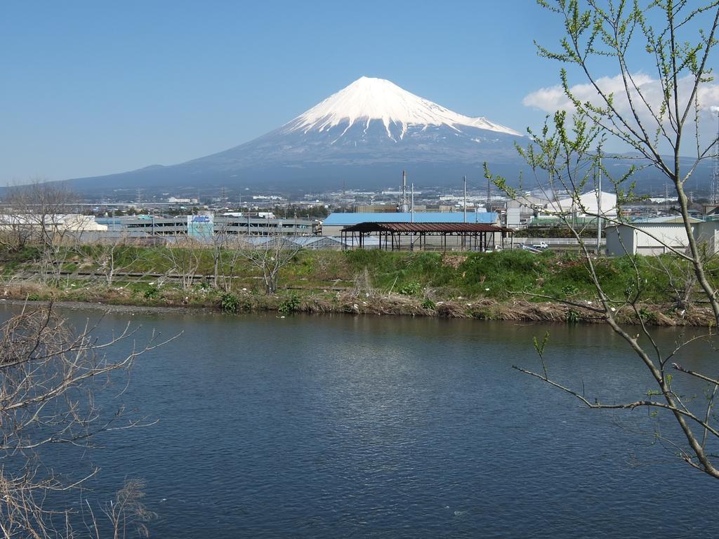 Fuji-Shi Business Hotel Furuiya Ryokan Fuji  Buitenkant foto
