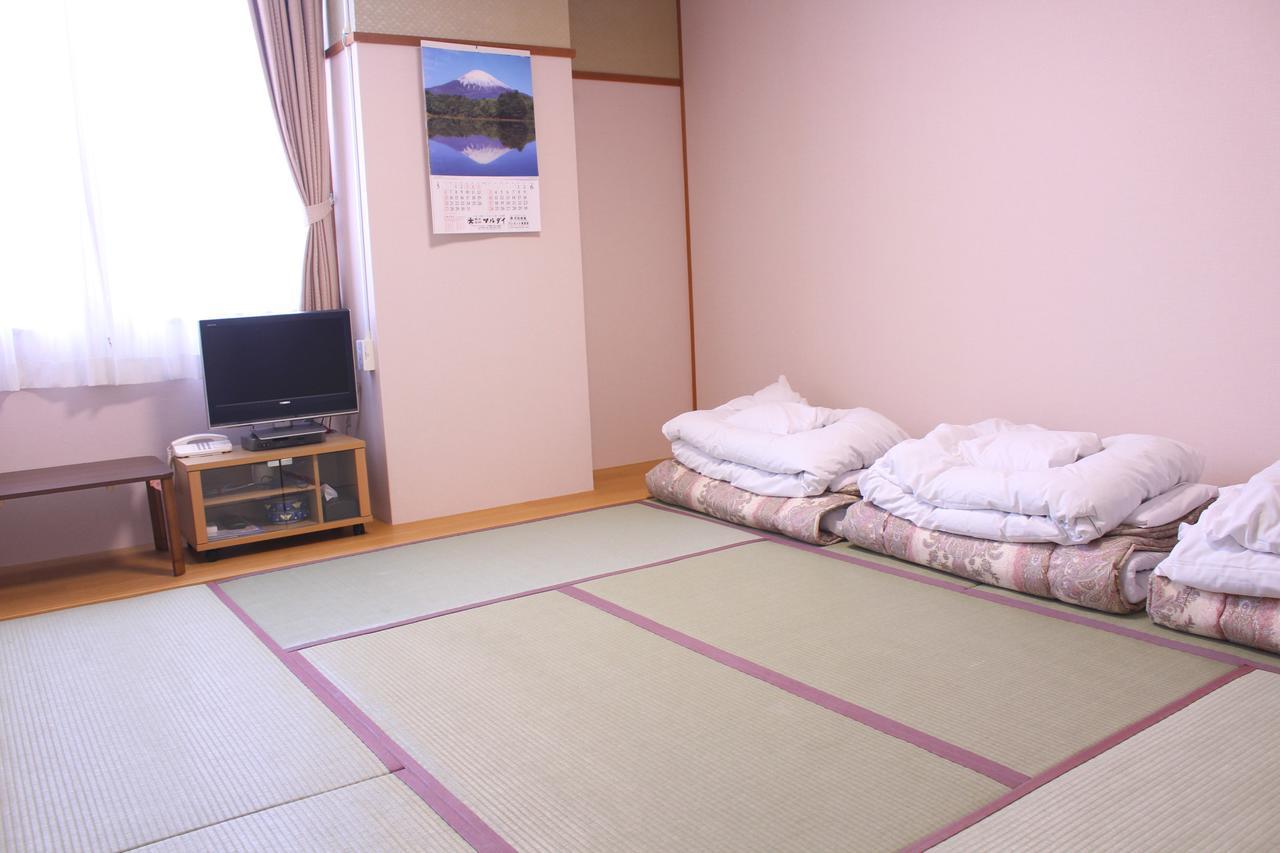Fuji-Shi Business Hotel Furuiya Ryokan Fuji  Buitenkant foto