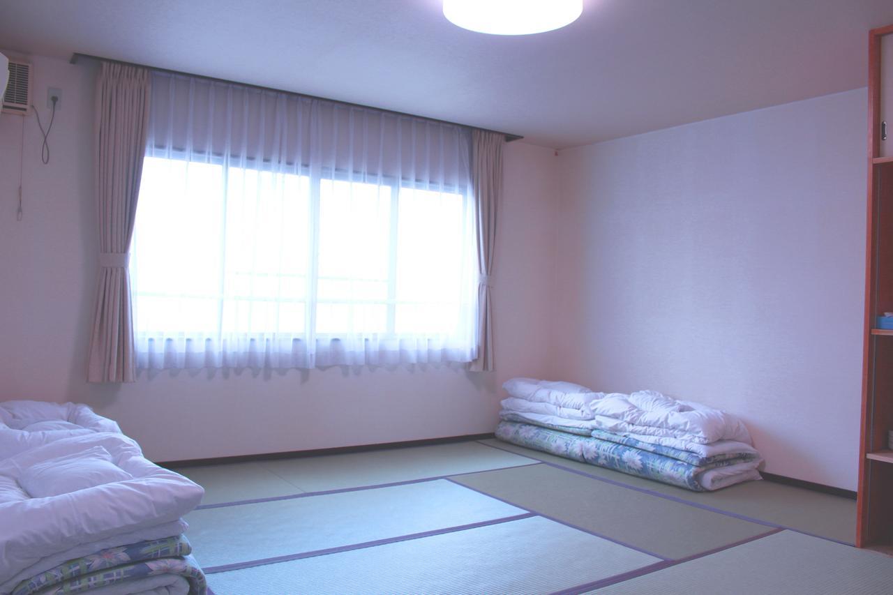 Fuji-Shi Business Hotel Furuiya Ryokan Fuji  Buitenkant foto