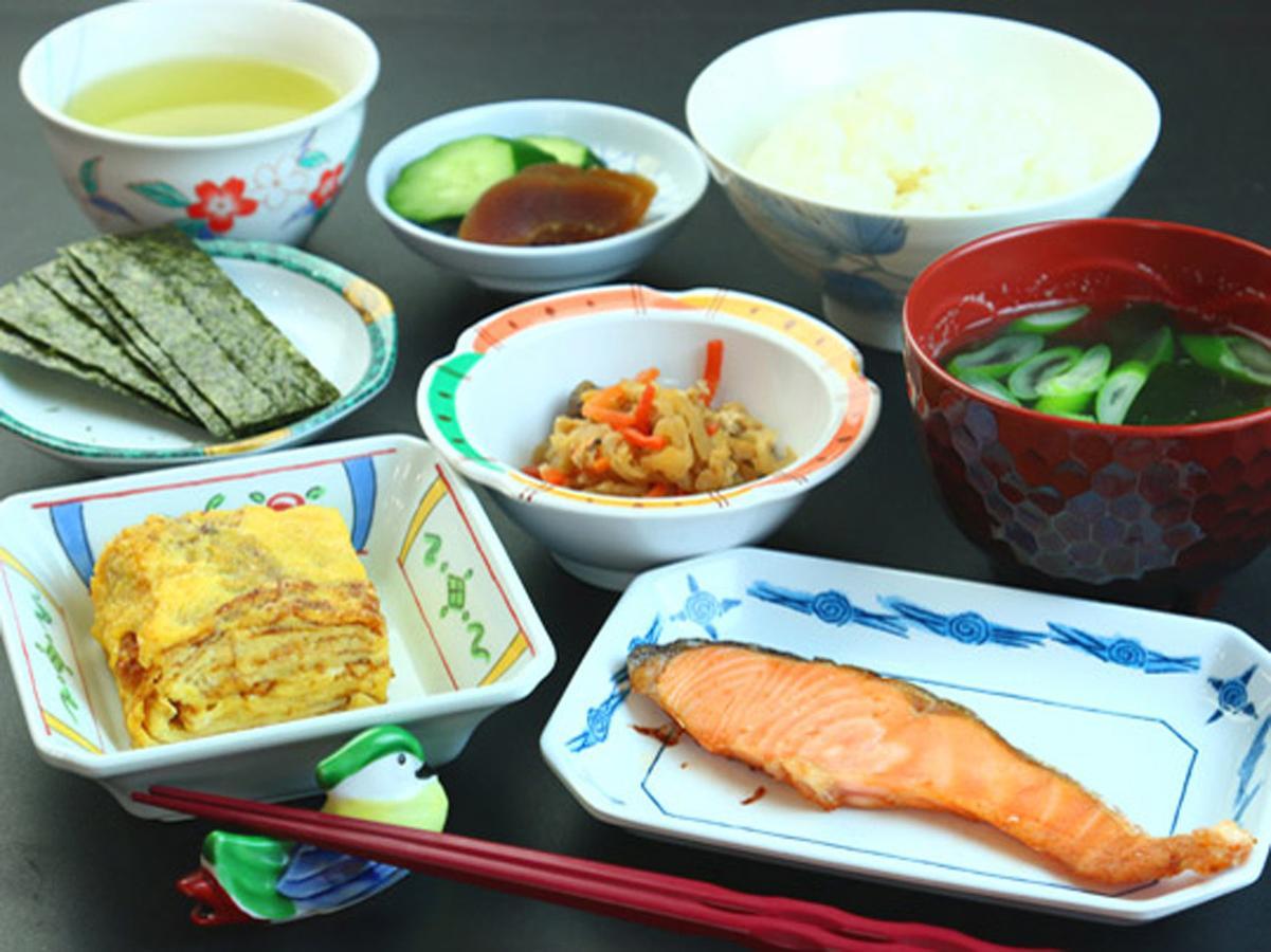 Fuji-Shi Business Hotel Furuiya Ryokan Fuji  Buitenkant foto